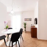Forfour Apartment